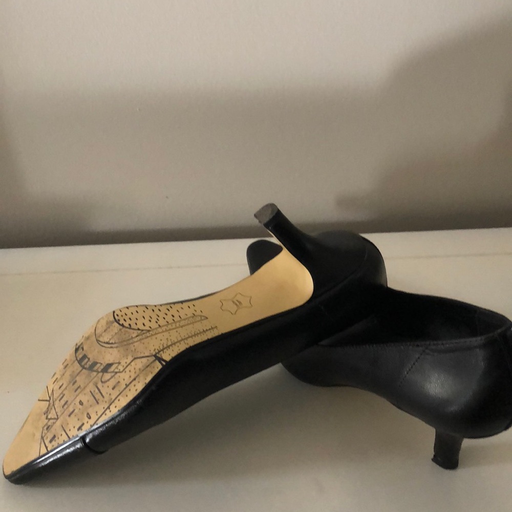 Black Heels - Picture 2 of 3